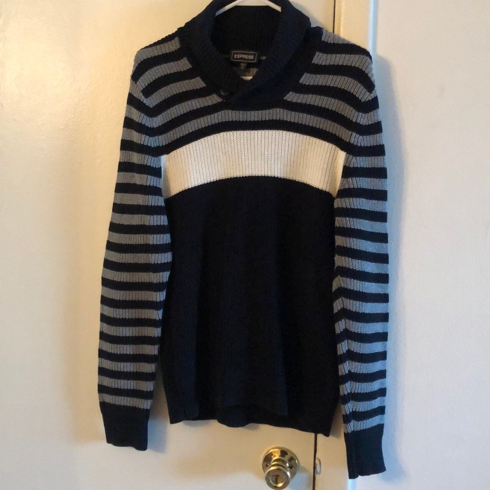 EXPRESS SWEATER WOMENS SIZE S